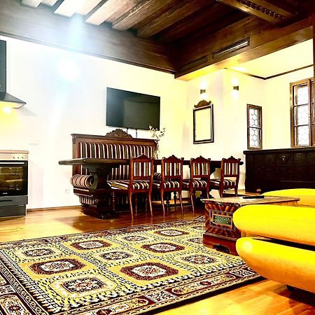 Hotel Zum Goldenen Hirschen フライシュタット エクステリア 写真