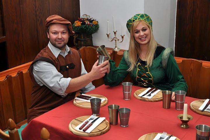 Hotel Zum Goldenen Hirschen フライシュタット エクステリア 写真