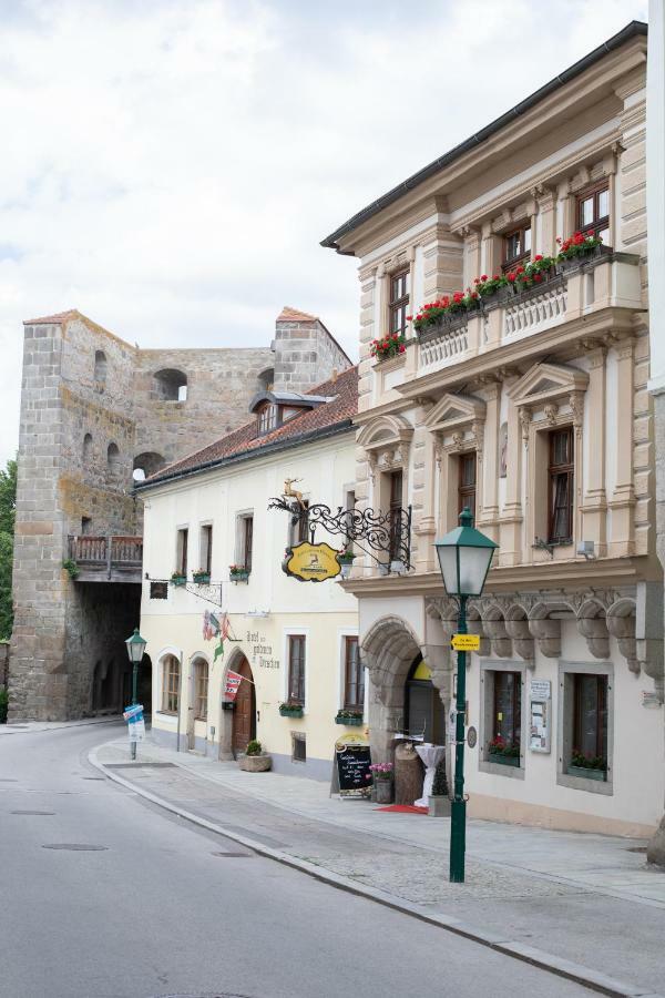 Hotel Zum Goldenen Hirschen フライシュタット エクステリア 写真